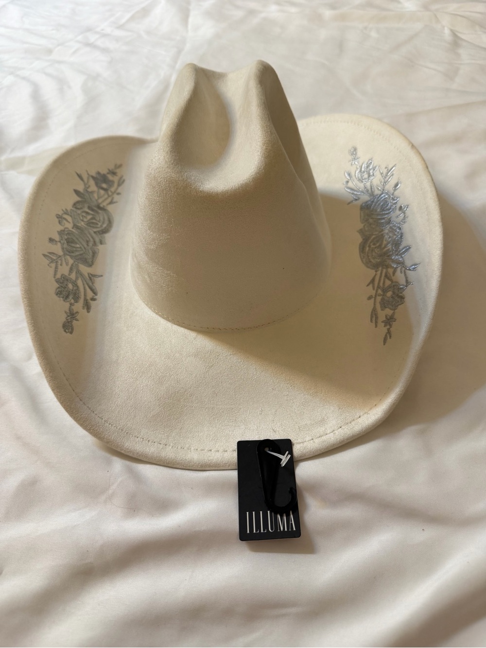 Illuma Cream Floral Embroidered Cowboy Hat